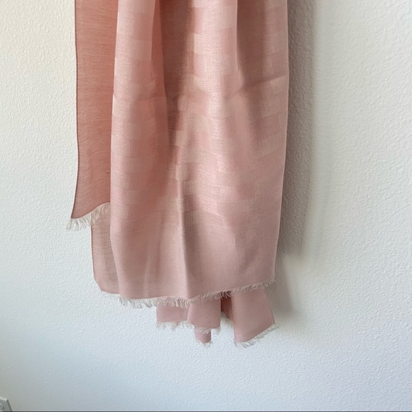 coach • classic scarf - Picture 4 of 6